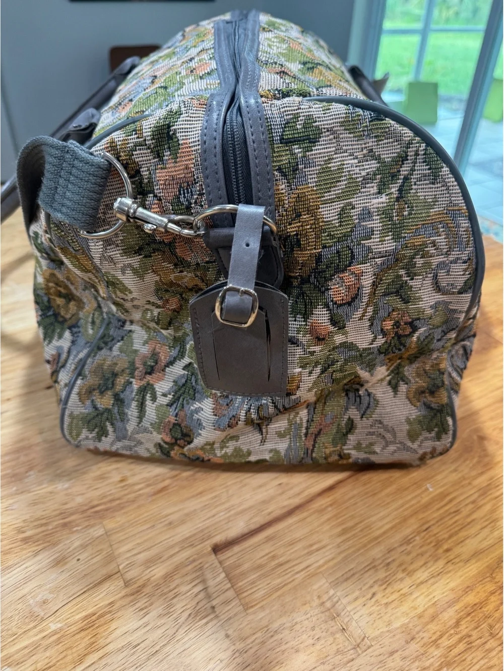 Jordache Floral Tapestry Weekender Duffel Bag Carry On Overnight Travel Bag 22
